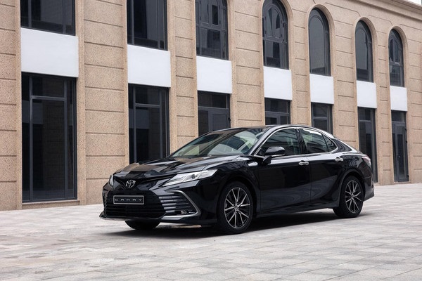 Thuê xe TOYOTA Camry - Tự lái