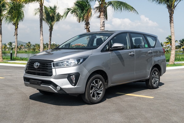 Giá của dòng xe 5 - 8 chỗ
