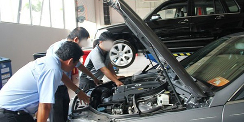 Kiểm tra giấy tờ và xe cẩn thận trước khi thuê