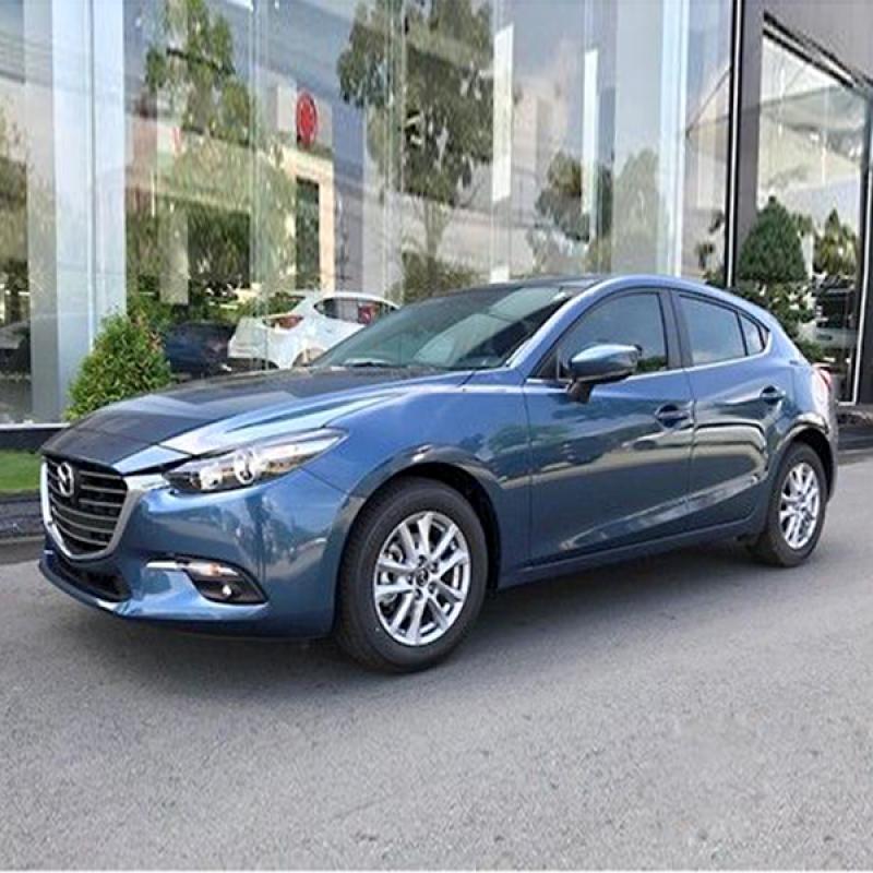 Xe Sedan 5 chỗ cao cấp có lái